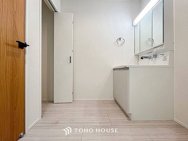 ご家族の1日が始まり、1日の終わりを締めくくる洗面空間。