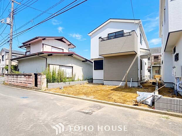 表現された空間は豊かな光と風を纏い、暮らしの時間を豊かにしてくれます。