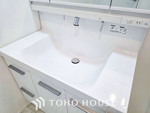 洗面台・洗面所ご家族の1日が始まり、1日の終わりを締めくくる洗面空間。