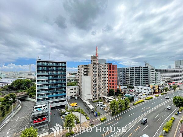 開放的で気持ちの良い眺望と青い空を満喫できます。