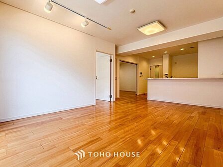 空気感という居心地の良いBGMは、暮らしのステージを彩り、心のやすらぎと満足感を与えてくれます。