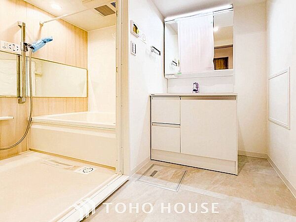 ご家族の1日が始まり、1日の終わりを締めくくる洗面空間。