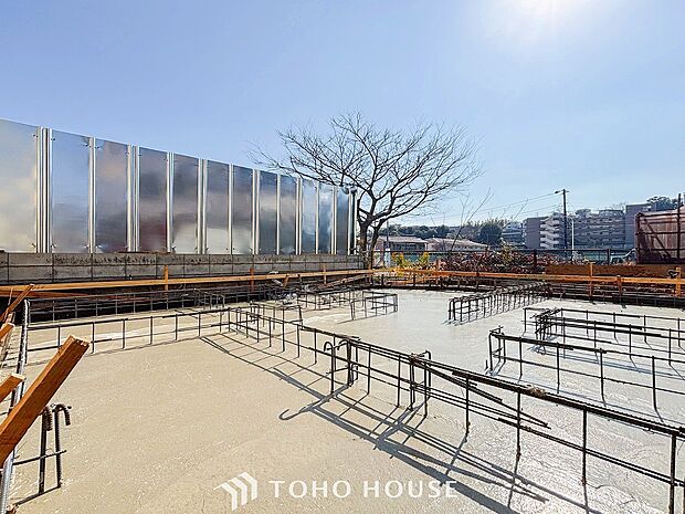 閑静な住宅地で小さなお子様がいるご家族にも安心な住環境が魅力です。