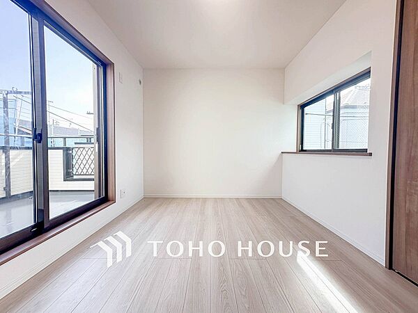 1日の疲れを癒し、心地よく寛げるようゆったりとした広さを確保しています。