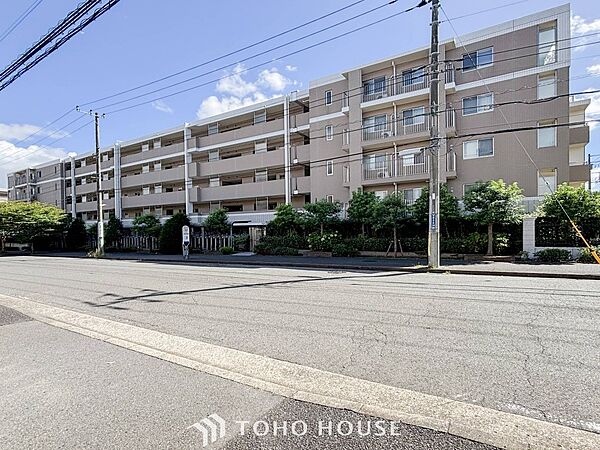 忙しく過ぎゆく日常を置き去るほど、ゆったりした時間が流れる住環境。