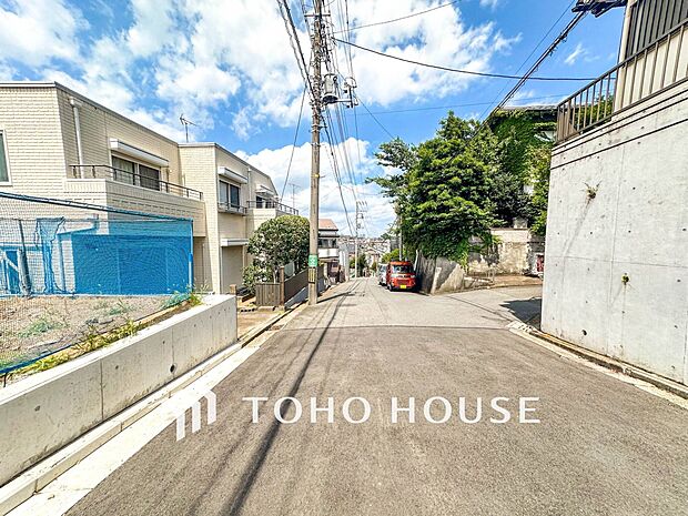落ち着きのある閑静な住宅街。きっとここからご家族のかけがえのない想い出が作られることでしょう。
