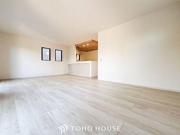 空気感という居心地の良いBGMは、暮らしのステージを彩り、心のやすらぎと満足感を与えてくれます。