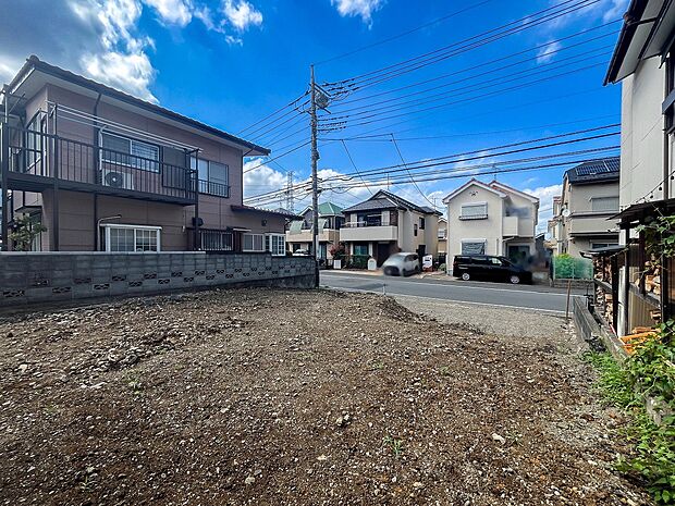 表現された空間は豊かな光と風を纏い、暮らしの時間を豊かにしてくれます。