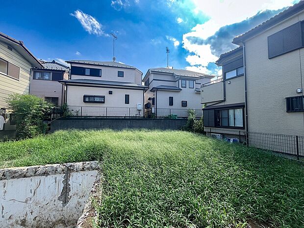 時間のゆとりと空間、爽やかな陽光がもたらす光と風を贅沢なまでに感じる暮らしが始まります。