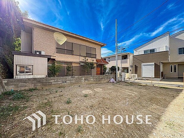 閑静な住宅地で小さなお子様がいるご家族にも安心な住環境が魅力です。
