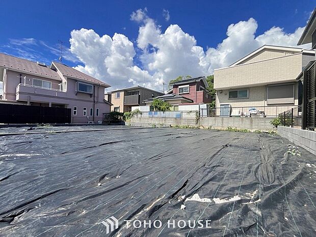 閑静な住宅地で小さなお子様がいるご家族にも安心な住環境が魅力です。
