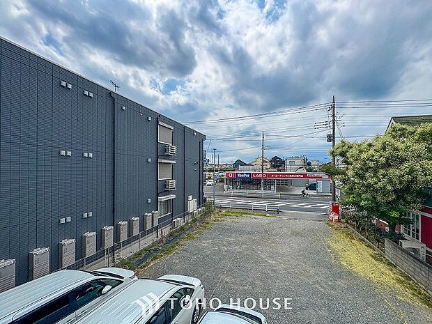 開放的で気持ちの良い眺望と青い空を満喫できます。