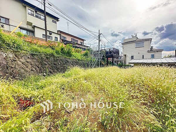 閑静な住宅地で小さなお子様がいるご家族にも安心な住環境が魅力です。