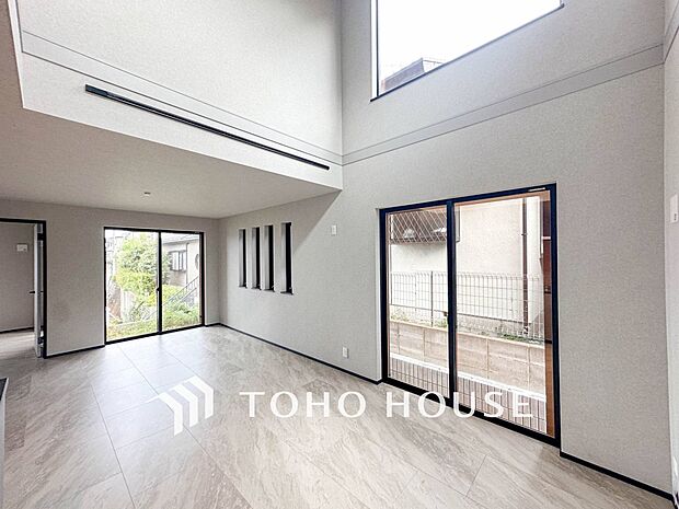 ご家族やお客様との時間など、多くの時を刻む空間。何気なく過ぎる時でさえも上質なひと時に。