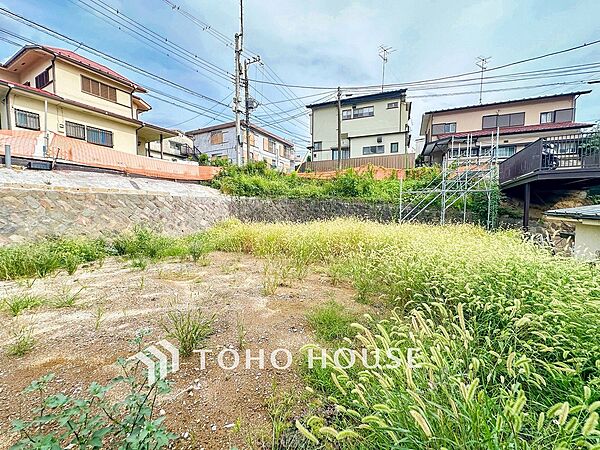 閑静な住宅地で小さなお子様がいるご家族にも安心な住環境が魅力です。