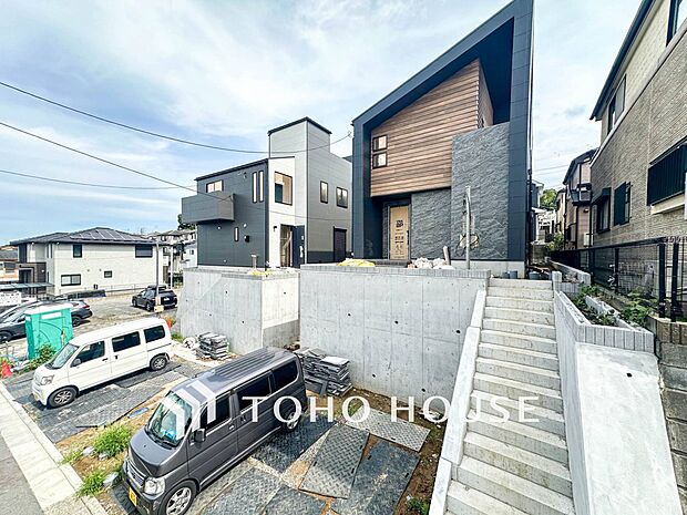 閑静な住宅地で小さなお子様がいるご家族にも安心な住環境が魅力です。