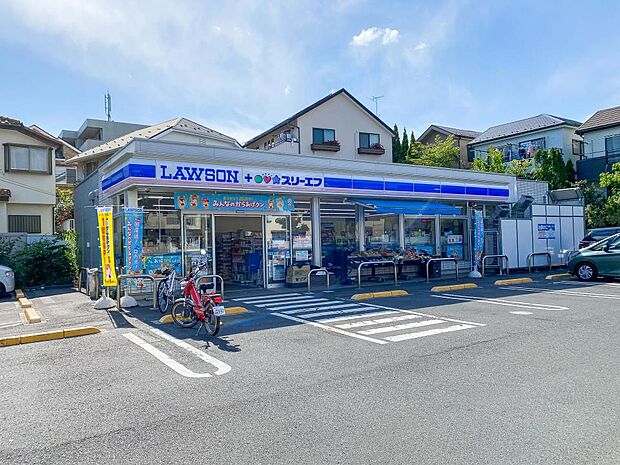 24時間営業ですので急なお買い物に便利ですね。