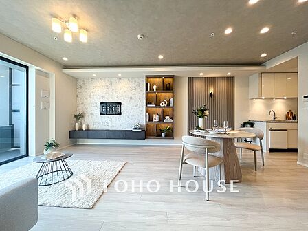 太陽の恵みを一気に受けた明るくあたたかいお住まい。吹きぬける風を感じながら爽やかで風通しの良い暮らし。