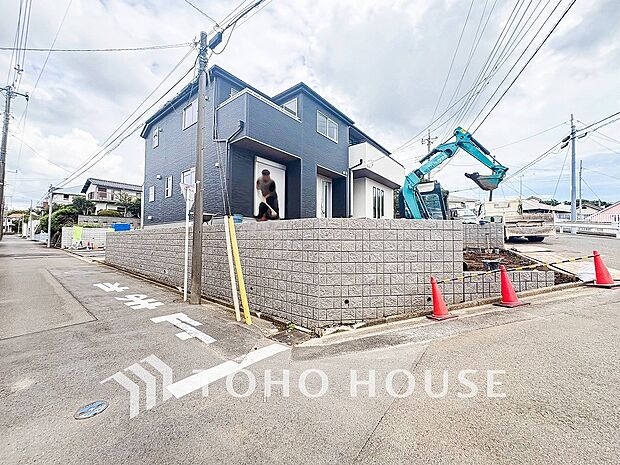 閑静な住宅街の陽当りに恵まれた土地で寛ぎに満ちた生活を。