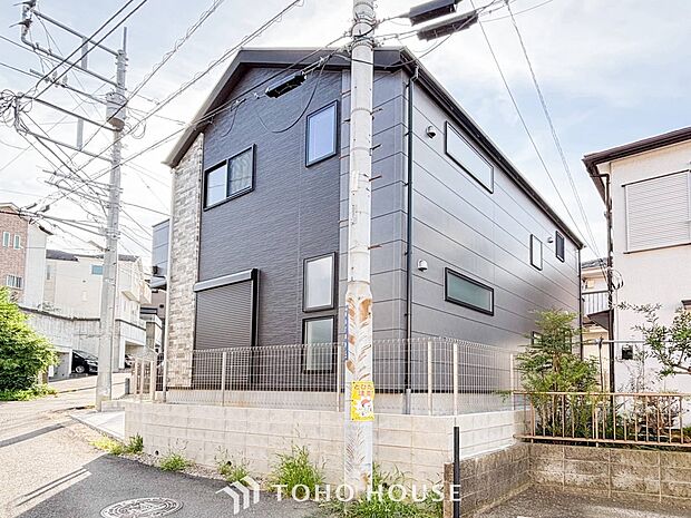 忙しく過ぎゆく日常を置き去るほど、ゆったりした時間が流れる住環境。