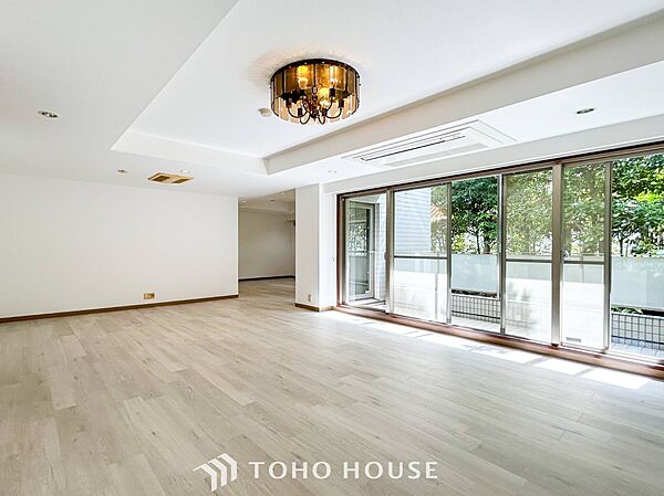 一日の中で多くの時間を過ごすことになる住まいだからこそ、いつも穏やかな空間であるように心掛けています