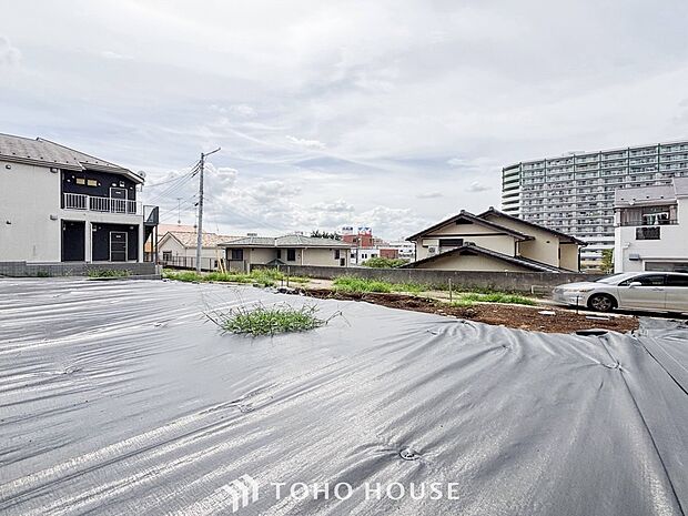 風を感じ青い空から太陽の恵みを感じる温もり溢れる佇まい。