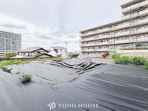 閑静な住宅街の陽当りに恵まれた土地で寛ぎに満ちた生活を。