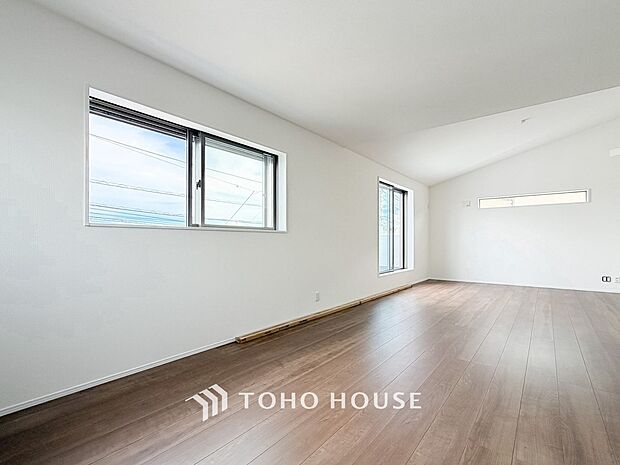 ご家族やお客様との時間など、多くの時を刻む空間。何気なく過ぎる時でさえも上質なひと時に。