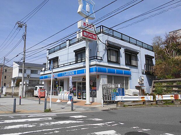 24時間営業ですので、急な買い物に便利です。