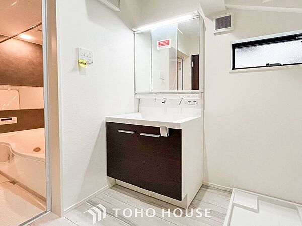 ご家族の1日が始まり、1日の終わりを締めくくる洗面空間。