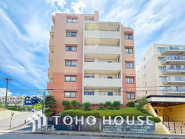 忙しく過ぎゆく日常を置き去るほど、ゆったりした時間が流れる住環境。