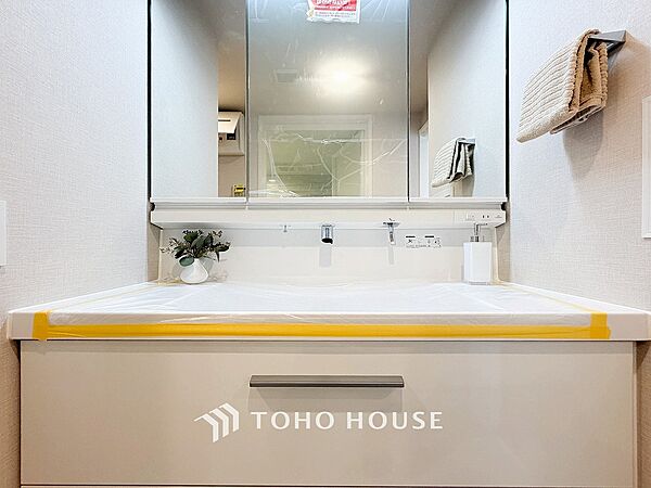 洗面台・洗面所清潔感のあるプライベート空間は、身だしなみチェックや肌のお手入れに最適です。