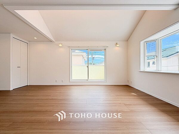ご家族やお客様との時間など、多くの時を刻む空間。何気なく過ぎる時でさえも上質なひと時に。