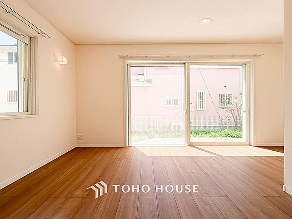 一日の疲れをいやしてくれる主寝室。自分時間を快適に過ごすプライベートルーム。