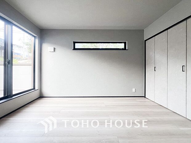 環境の良い場所にセンス良く暮らしたい、こだわりの室内には至福のシーンが繰り広げられます。