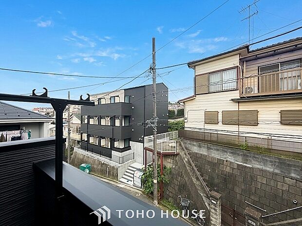 開放的で気持ちの良い眺望と青い空を満喫できます。