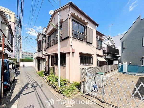 閑静な住宅街の陽当りに恵まれた土地で寛ぎに満ちた生活を。