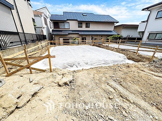風を感じ青い空から太陽の恵みを感じる温もり溢れる佇まい。