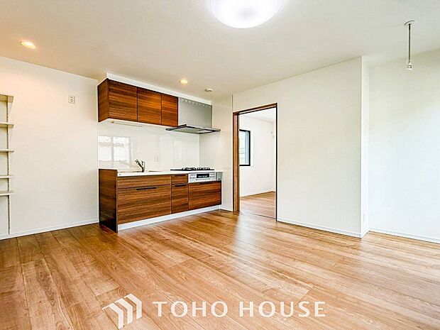 ここにはみんなが集い、食事と楽しい会話が始まるスペース。