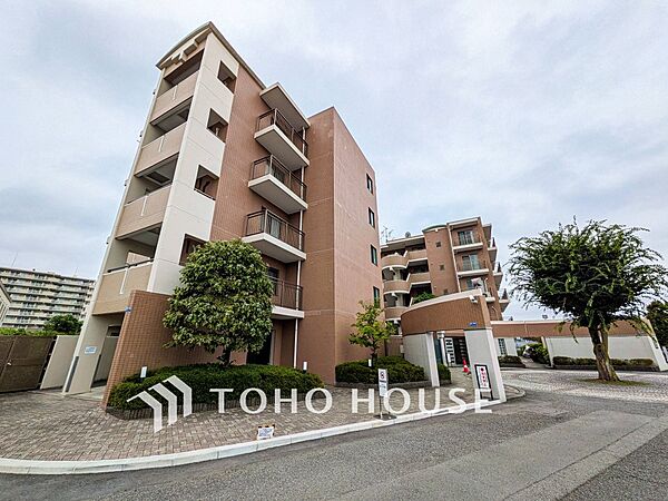 忙しく過ぎゆく日常を置き去るほど、ゆったりした時間が流れる住環境。