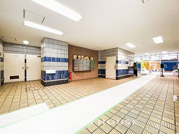 訪れるゲストや住む人を優しく迎え入れてくれる明るい空間です。