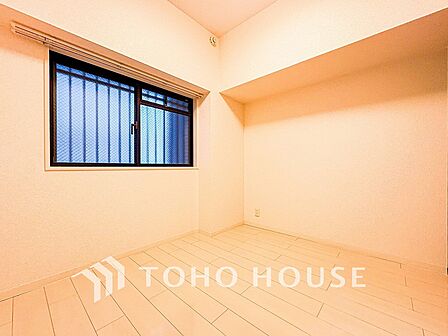 一日の疲れをいやしてくれる主寝室。自分時間を快適に過ごすプライベートルーム。