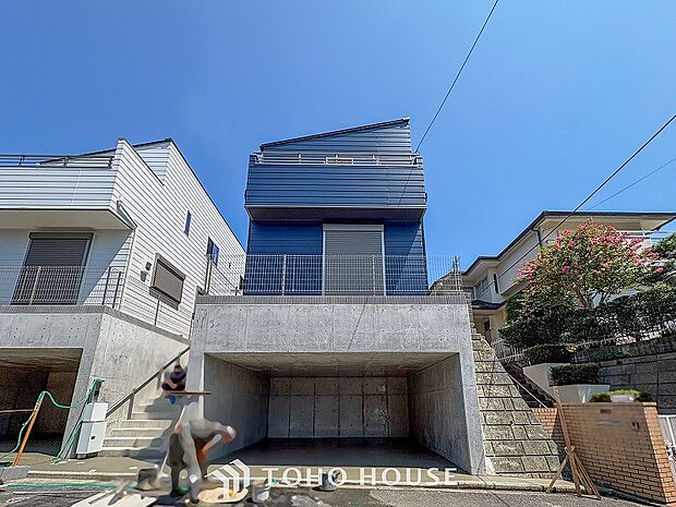 閑静な住宅地で小さなお子様がいるご家族にも安心な住環境が魅力です。