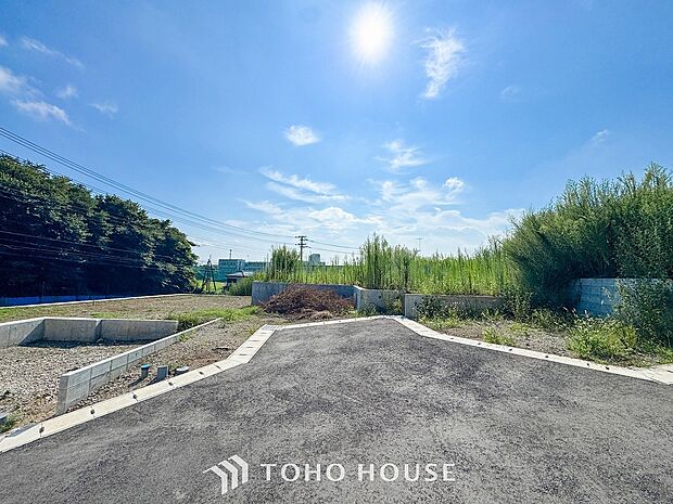 時間のゆとりと空間、爽やかな陽光がもたらす光と風を贅沢なまでに感じる暮らしが始まります。