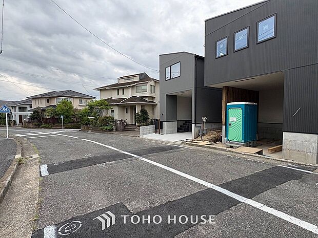 忙しく過ぎゆく日常を置き去るほど、ゆったりした時間が流れる住環境。