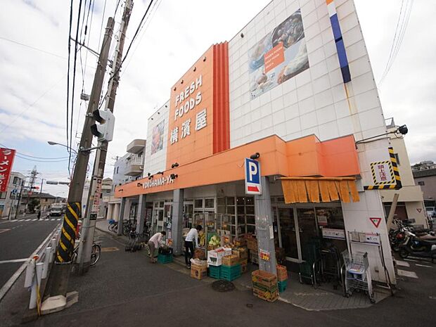 お肉やお野菜もお安く提供!地域に根付いた安心価格のお店です。