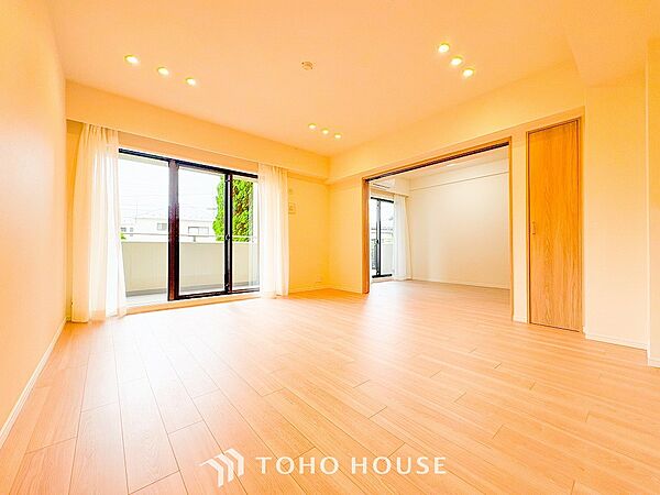 ご家族やお客様との時間など、多くの時を刻む空間。何気なく過ぎる時でさえも上質なひと時に。