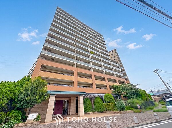 表現された空間は豊かな光と風を纏い、暮らしの時間を豊かにしてくれます。