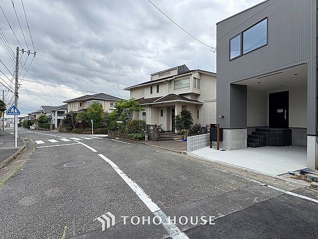 忙しく過ぎゆく日常を置き去るほど、ゆったりした時間が流れる住環境。