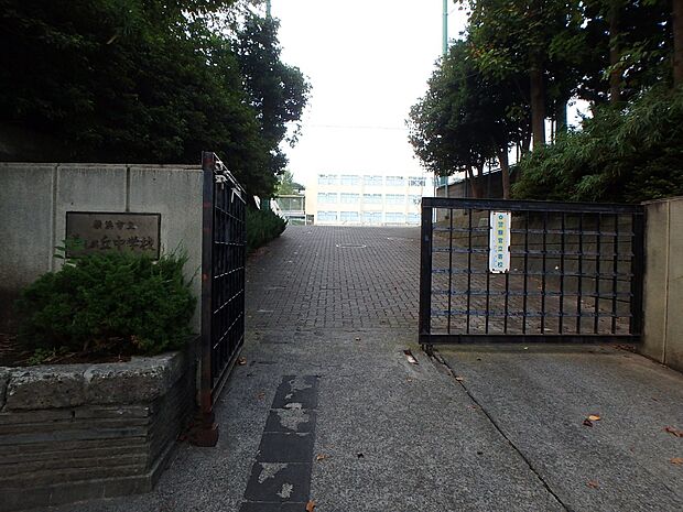 美しが丘中学校